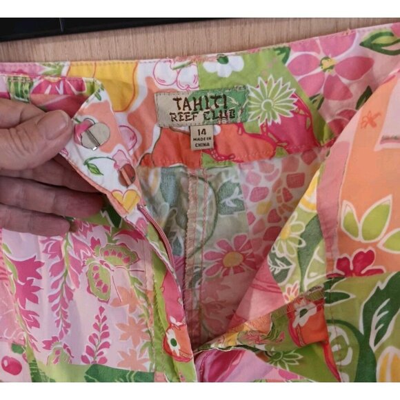 Tahiti Reef Club (14) Women Pants Pink Tropical Floral Aloha‎ High Rise Capri - Picture 4 of 7